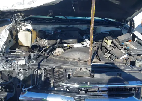 1999 Chevrolet Suburban 1500 Lt из США, поврежденный, VIN 3GNFK16R8XG184794